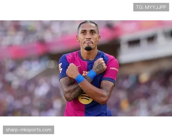 拉菲尼亚：现代左脚边锋的战术角色与跑位解析